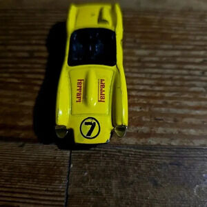 1995 Hot Wheels Blackwall '57 Yellow Ferrari 250 - No.7 Missing Windshield